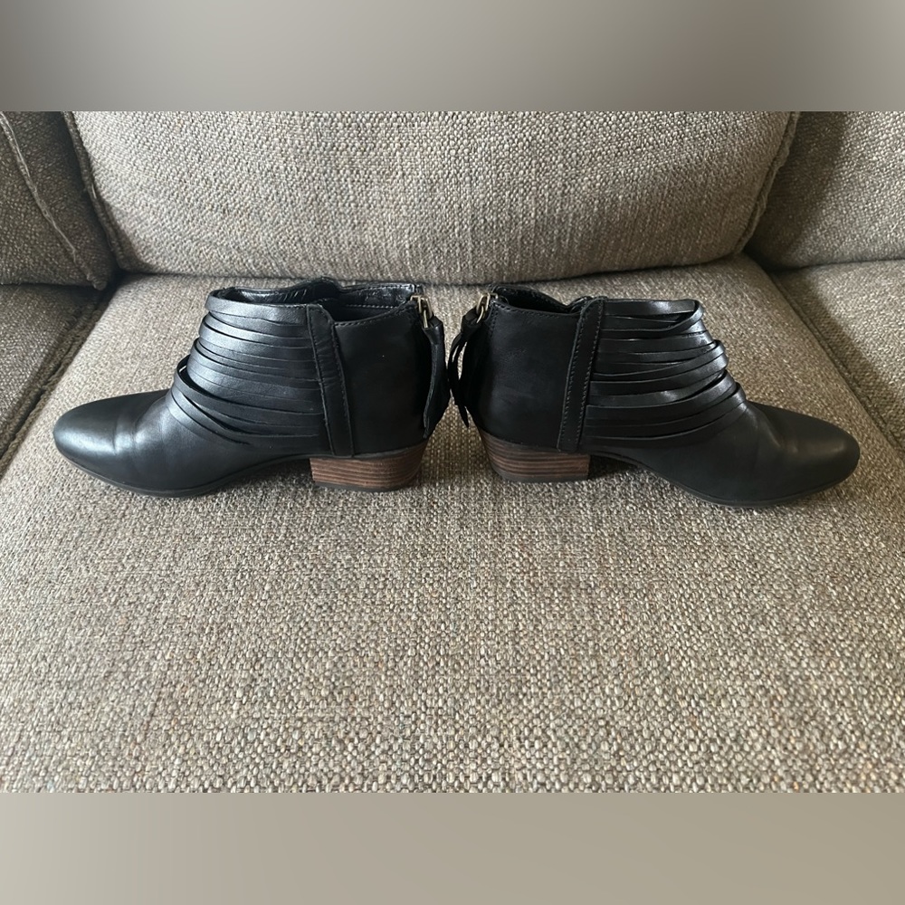 Clarks Collection booties-Size 5
